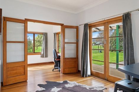 Photo of property in 35 North Manakau Road, Manakau, Levin, 5573