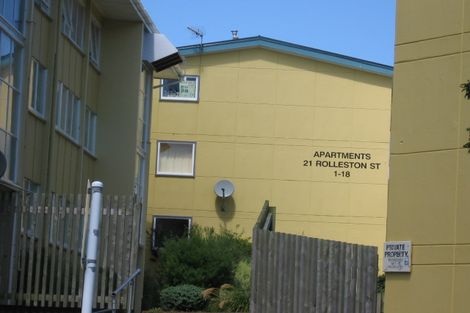 Photo of property in 21 Rolleston Street, Mount Cook, Wellington, 6021