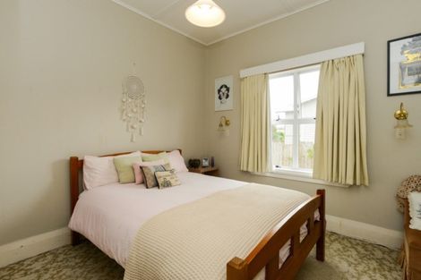 Photo of property in 43 Racecourse Road, Waipukurau, 4200