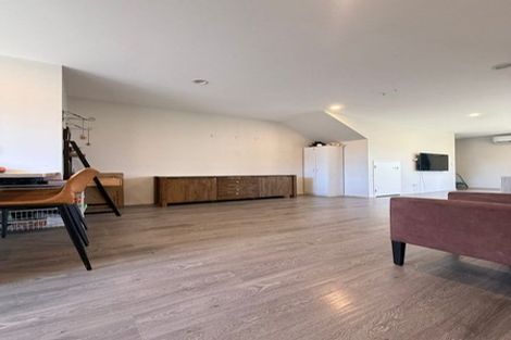 Photo of property in 6 Te Aparangi Road, Papakura, 2110