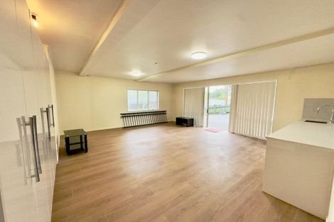 Photo of property in 105 Eugenia Rise, Goodwood Heights, Auckland, 2105