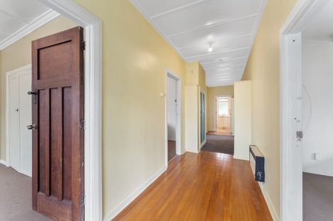 Photo of property in 83 Wood Street, Takaro, Palmerston North, 4410
