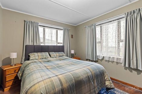 Photo of property in 8 Omori Place, Castlecliff, Whanganui, 4501