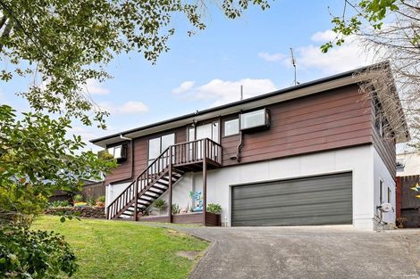 Photo of property in 2/40 Beaudine Avenue, Glenfield, Auckland, 0629