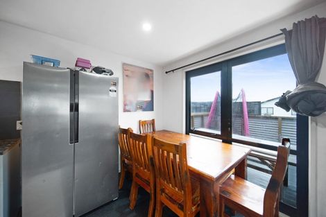 Photo of property in 3 Tilbrook Place, Papakura, 2110