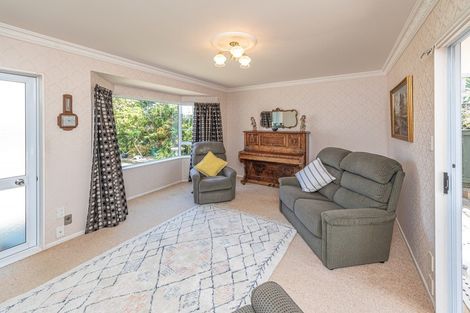 Photo of property in 28 Lindsey Crescent, Springvale, Whanganui, 4501