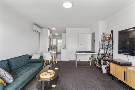Photo of property in 9/14 Seaview Terrace, Mount Albert, Auckland, 1025