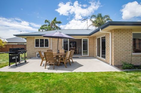 Photo of property in 6 Blairgowrie Place, Rototuna North, Hamilton, 3210
