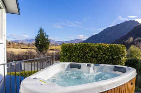 Photo of property in 17b Mcdonnell Road, Arrowtown, 9302