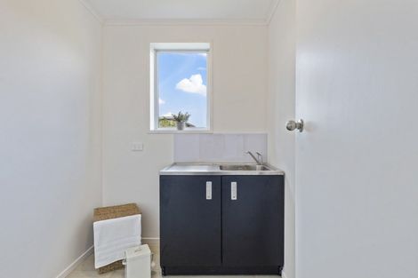 Photo of property in 19 Rangitake Drive, Spotswood, New Plymouth, 4310