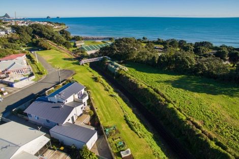 Photo of property in 1 Baring Terrace Strandon New Plymouth District