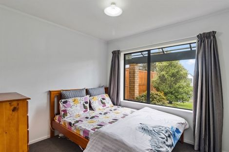 Photo of property in 11 Lanier Place, Glendene, Auckland, 0602