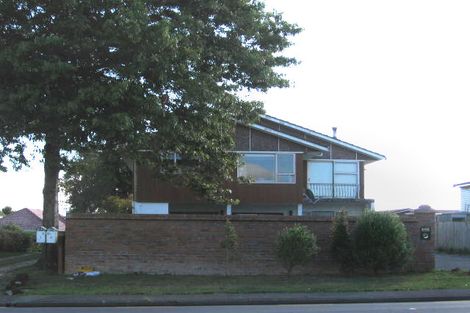 Photo of property in 4184 Great North Road, Glendene, Auckland, 0602