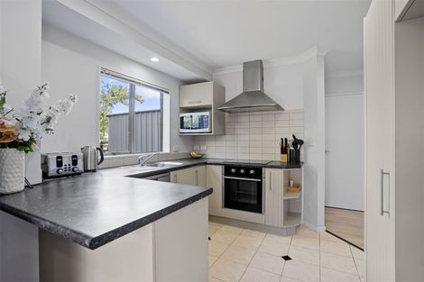Photo of property in 15c Anthony Place, Pakuranga, Auckland, 2010