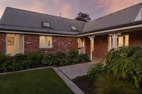 Photo of property in 40 Weka Street, Fendalton, Christchurch, 8041