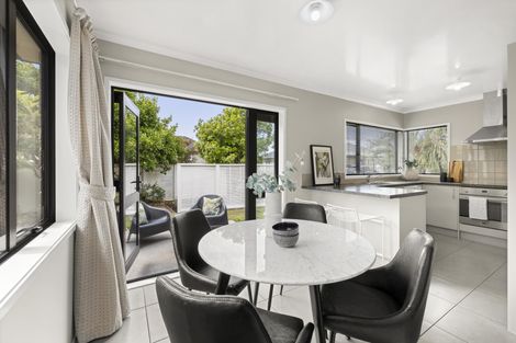 Photo of property in 124a Clarkin Road, Fairfield, Hamilton, 3214