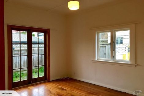 Photo of property in 7 Akatea Street, Berhampore, Wellington, 6023
