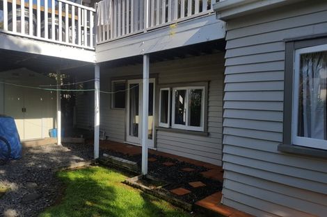 Photo of property in 76 Wade River Road, Stanmore Bay, Whangaparaoa, 0932