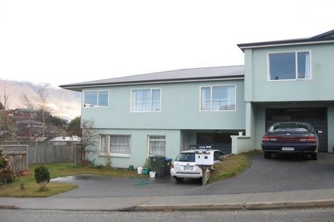 Photo of property in 2 Dart Place, Fernhill, Queenstown, 9300