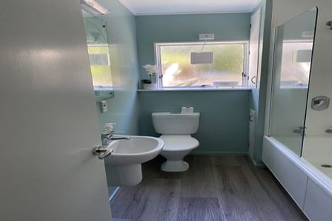 Photo of property in 2/161 Glenmore Street, Kelburn, Wellington, 6012