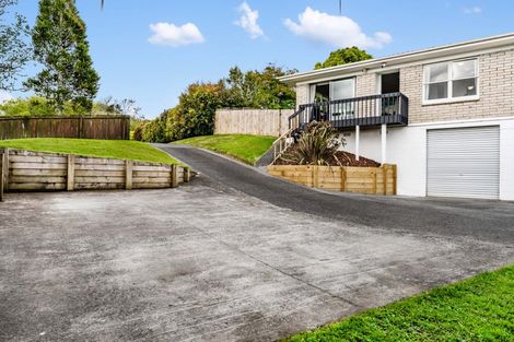 Photo of property in 1/6 Segedin Place, Glenfield, Auckland, 0629
