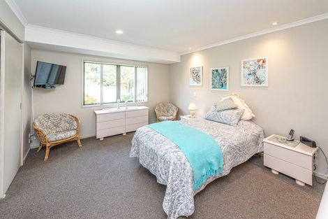 Photo of property in Caversham Park, 2/7 Caversham Road, Westmere, Whanganui, 4501