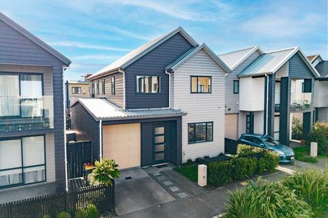 Photo of property in 21 Autumn Blaze Street, Hobsonville, Auckland, 0616