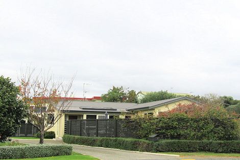 Photo of property in 9 Park Road, Paraparaumu Beach, Paraparaumu, 5032