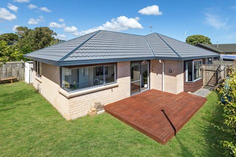 Photo of property in 2d Cedar Drive, Paraparaumu Beach, Paraparaumu, 5032