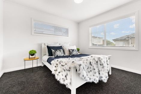 Photo of property in 2/12 Bannings Way, Hobsonville, Auckland, 0618
