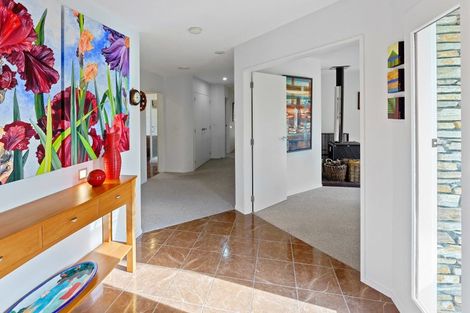 Photo of property in 19 Waitaheke Road, Te Horo, Otaki, 5581