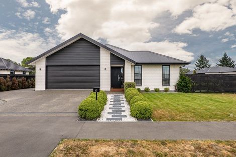Photo of property in 17 Owen Drive, Darfield, 7510