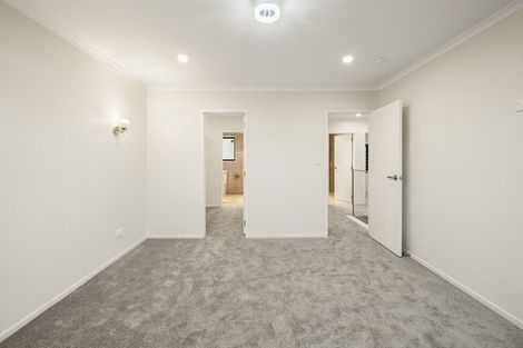 Photo of property in 38c Seymour Road, Sunnyvale, Auckland, 0612