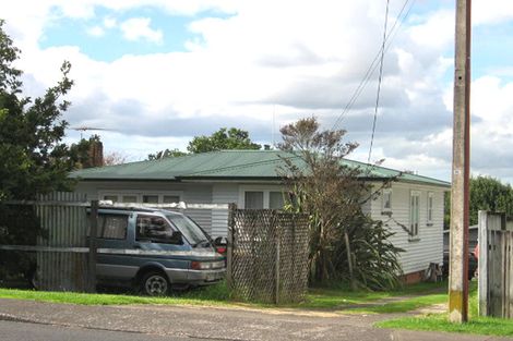 Photo of property in 689 Te Atatu Road, Te Atatu Peninsula, Auckland, 0610