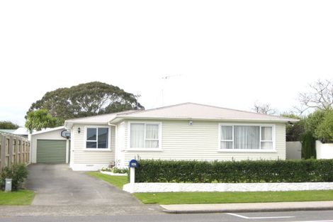 Photo of property in 247 Mangorei Road, Merrilands, New Plymouth, 4312