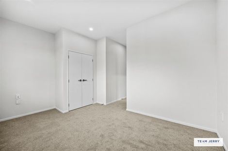 Photo of property in 11 Farranfore Road, Opaheke, Papakura, 2113