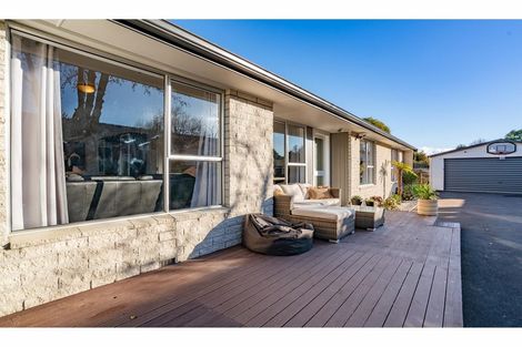 Photo of property in 23 Denniston Crescent, Redwood, Christchurch, 8051