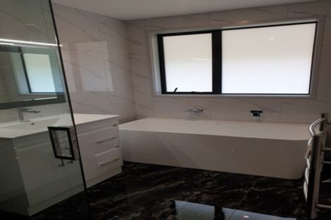 Photo of property in 3 Frederick Place, Whalers Gate, New Plymouth, 4310