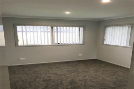 Photo of property in 37 Riverglade Parkway, Te Atatu South, Auckland, 0610