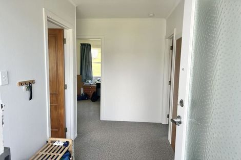 Photo of property in 33 Lingfield Street, Glenfield, Auckland, 0629