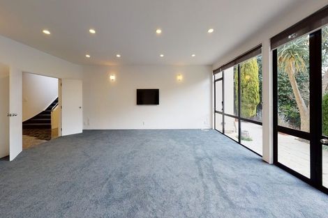 Photo of property in 65 Nevay Road, Miramar, Wellington, 6022