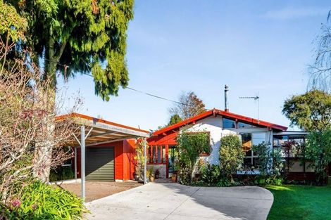 Photo of property in 1274 Egmont Road, Egmont Village, New Plymouth, 4372