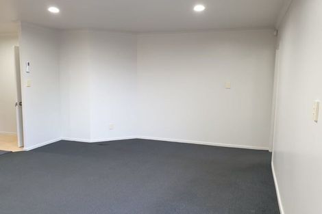 Photo of property in 10 Piriti Place, Weymouth, Auckland, 2103