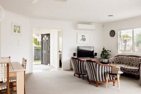 Photo of property in 75a Oceanview Road, Mount Maunganui, 3116