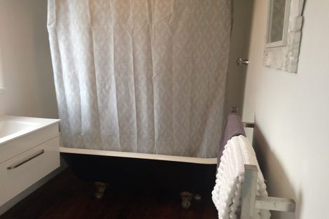 Photo of property in 18 Beach Street, Petone, Lower Hutt, 5012