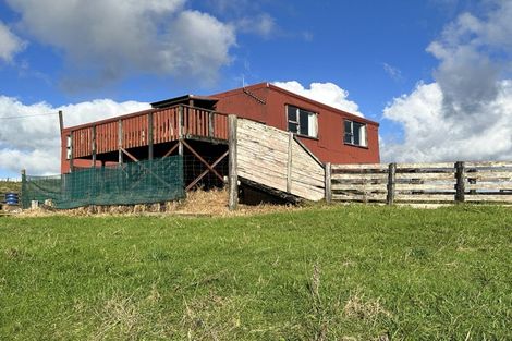 Photo of property in 846 Kaka Road, Okoki, Urenui, 4375