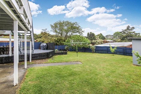 Photo of property in 44 Hartley Terrace, Massey, Auckland, 0614