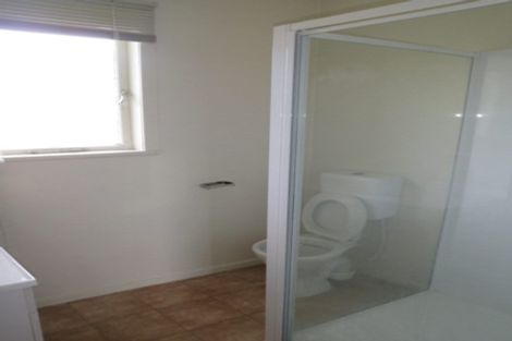 Photo of property in 28 Helena Street, Massey, Auckland, 0614