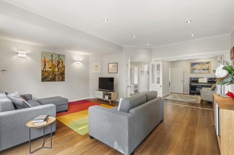 Photo of property in 30 Burnham Street, Seatoun, Wellington, 6022