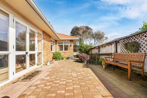 Photo of property in 5 Cate Road, Rototuna, Hamilton, 3210